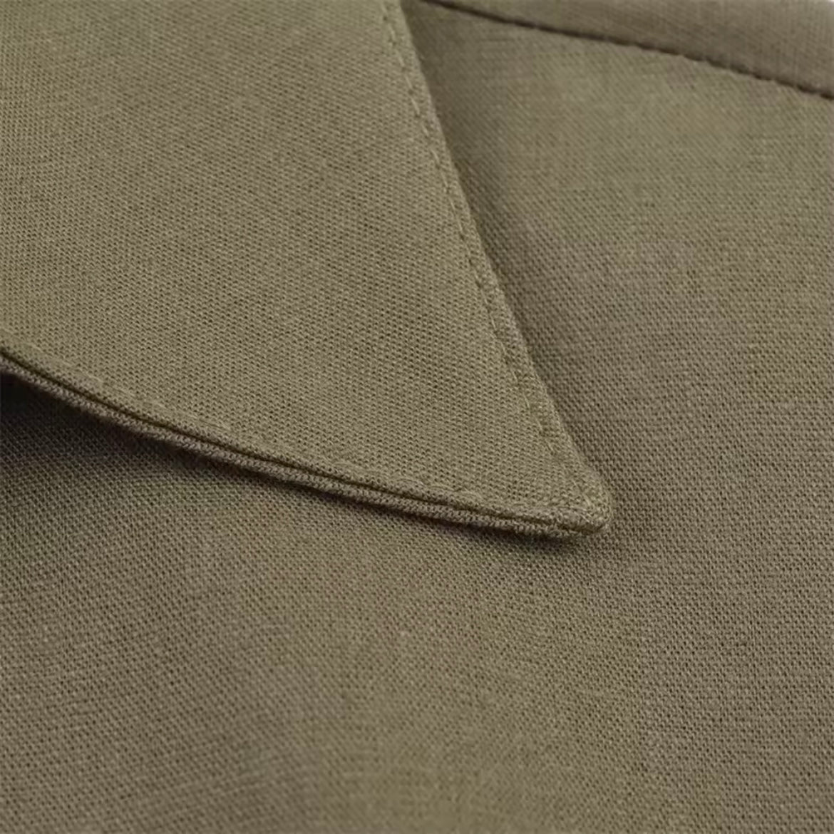 Knopfkleid